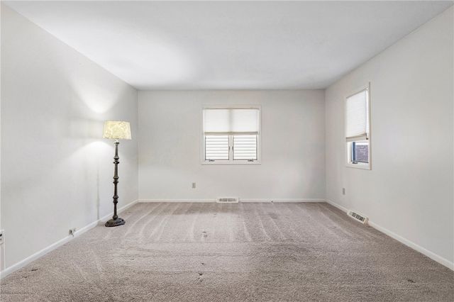 32 Greenwood Park, Pittsford, NY 14534