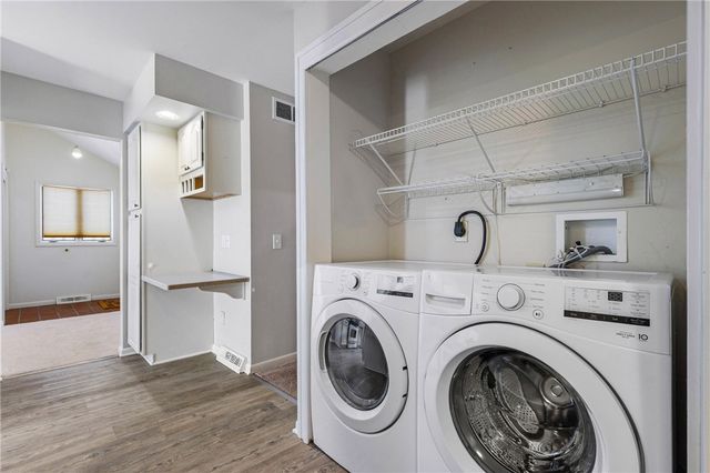 32 Greenwood Park, Pittsford, NY 14534