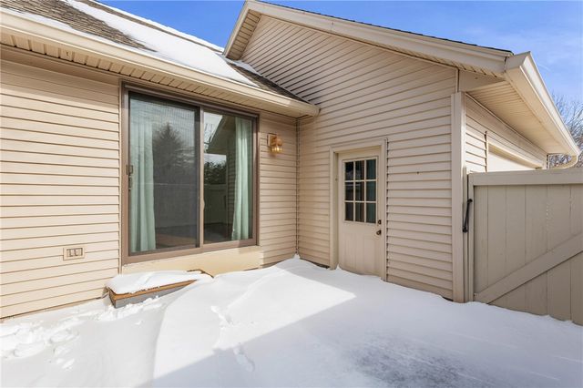 32 Greenwood Park, Pittsford, NY 14534