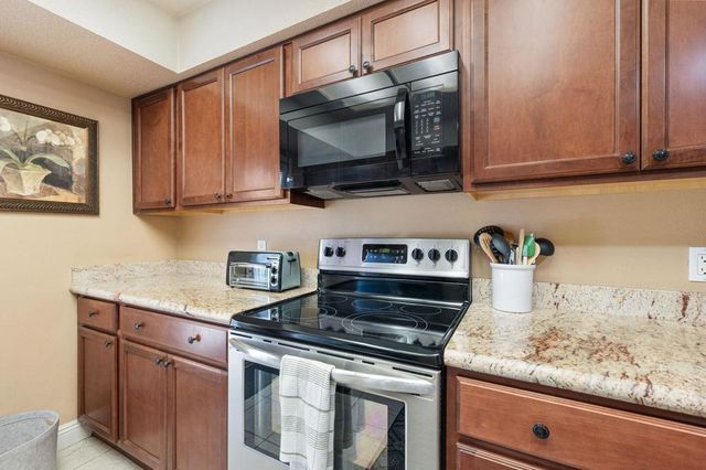 203 Desert Falls Drive E, Palm Desert, CA 92211