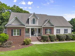 104 T R Drive, Clayton, NC 27520