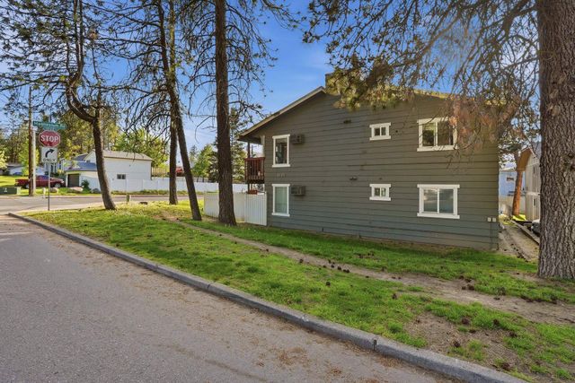 8705 N Colton St, Spokane, WA 99218