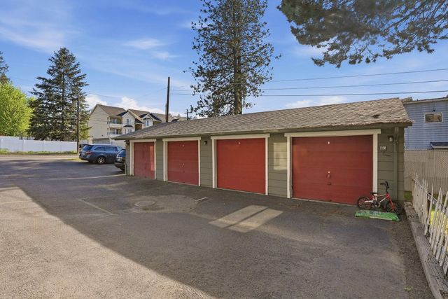 8705 N Colton St, Spokane, WA 99218