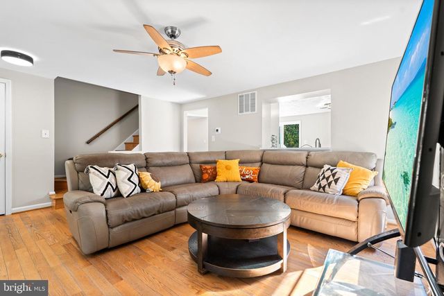 6078 ROCK GLEN DR, Elkridge, MD 21075