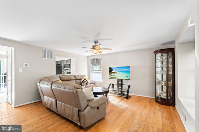 6078 ROCK GLEN DR, Elkridge, MD 21075