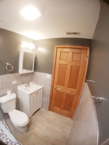 3114 N Lincoln Avenue 2, Chicago, IL 60657