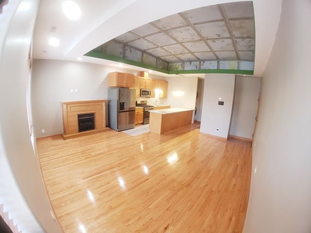 3114 N Lincoln Avenue 2, Chicago, IL 60657