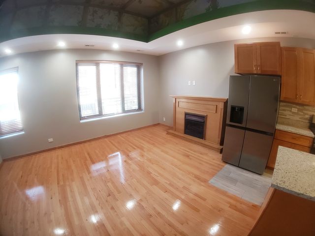 3114 N Lincoln Avenue 2, Chicago, IL 60657