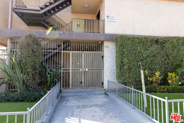 947 S Westmoreland Avenue 203, Los Angeles, CA 90006