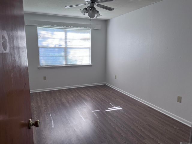 3135 Woodcrest Dr, Baton Rouge, LA 70814