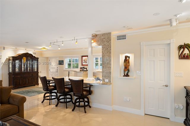 3770 NE 171st St 504, North Miami Beach, FL 33160