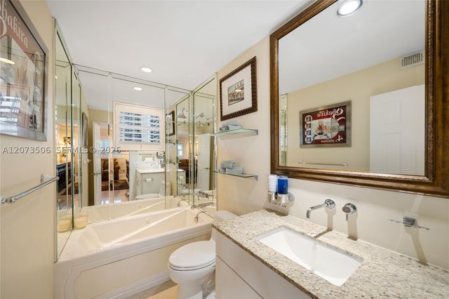 3770 NE 171st St 504, North Miami Beach, FL 33160