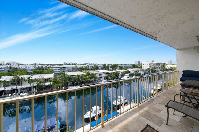 3770 NE 171st St 504, North Miami Beach, FL 33160