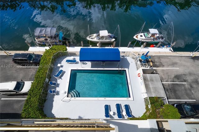 3770 NE 171st St 504, North Miami Beach, FL 33160