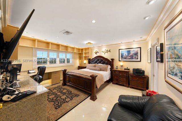 3770 NE 171st St 504, North Miami Beach, FL 33160