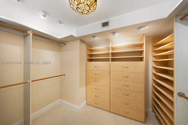 3770 NE 171st St 504, North Miami Beach, FL 33160