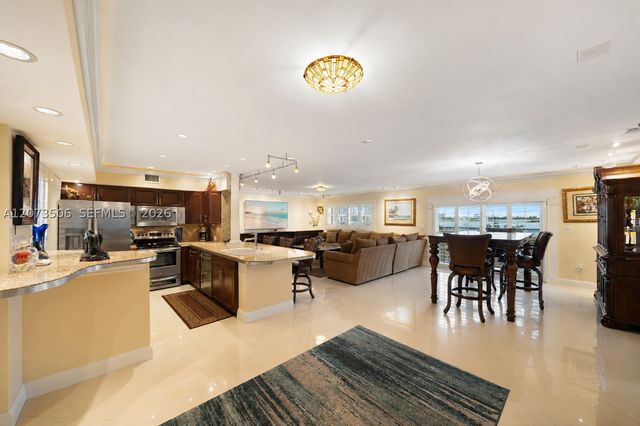 3770 NE 171st St 504, North Miami Beach, FL 33160