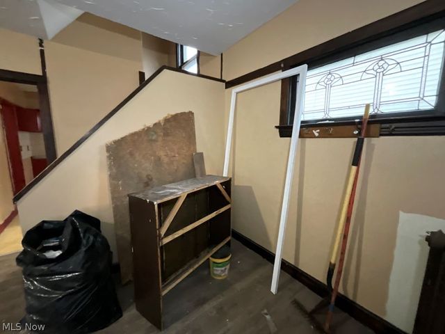 2401 Garden, Cleveland, OH 44109