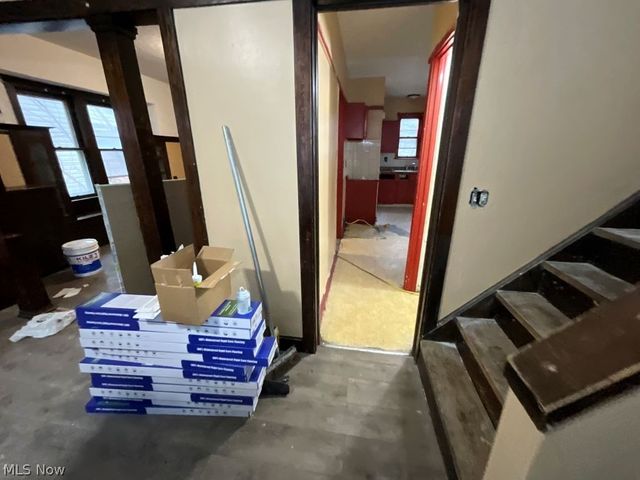 2401 Garden, Cleveland, OH 44109