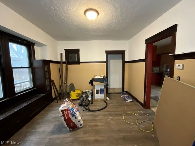 2401 Garden, Cleveland, OH 44109