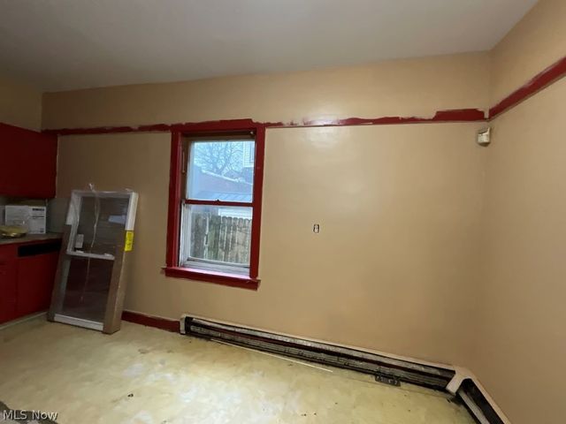 2401 Garden, Cleveland, OH 44109