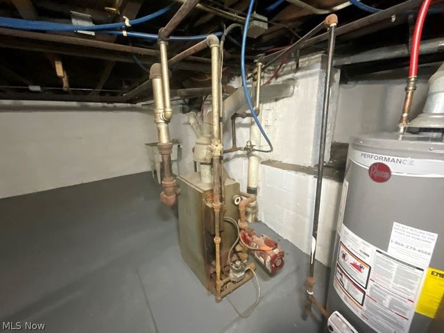 2401 Garden, Cleveland, OH 44109