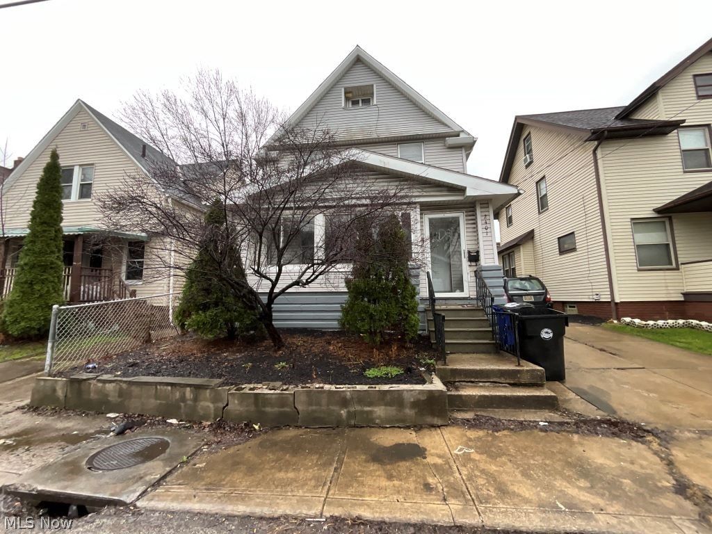 2401 Garden, Cleveland, OH 44109
