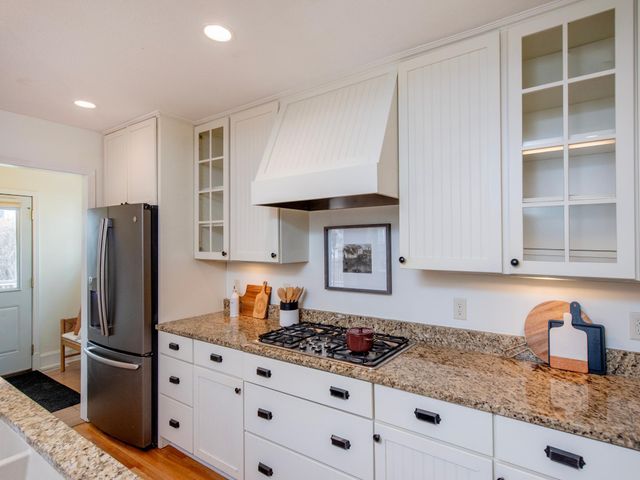 1840 Stanford Avenue, Saint Paul, MN 55105