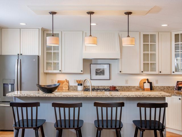 1840 Stanford Avenue, Saint Paul, MN 55105