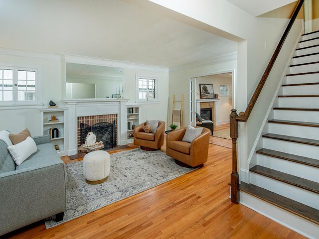 1840 Stanford Avenue, Saint Paul, MN 55105