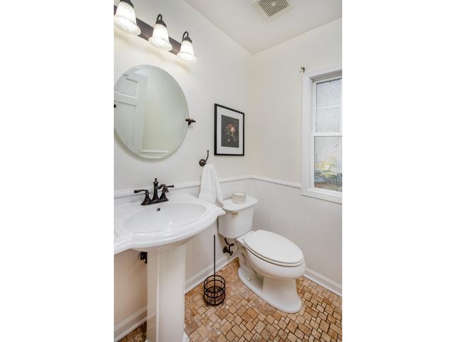 1840 Stanford Avenue, Saint Paul, MN 55105