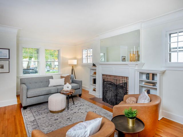 1840 Stanford Avenue, Saint Paul, MN 55105