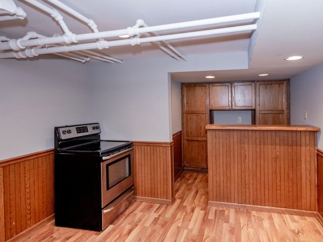 1840 Stanford Avenue, Saint Paul, MN 55105