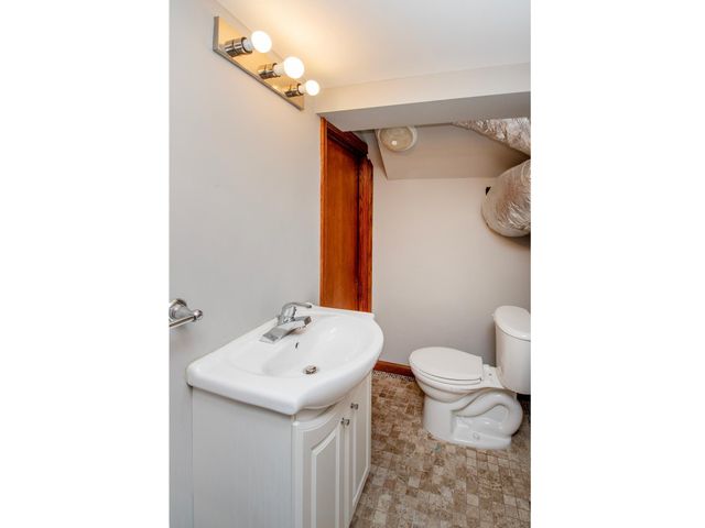 1840 Stanford Avenue, Saint Paul, MN 55105