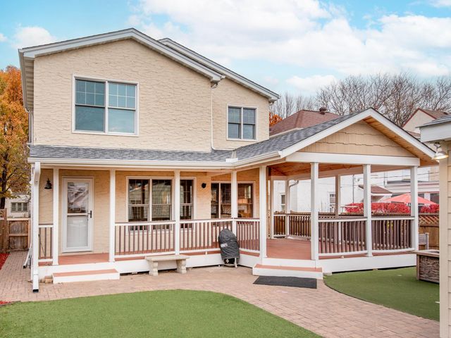 1840 Stanford Avenue, Saint Paul, MN 55105