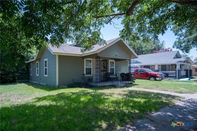 921 S 11th Street, Temple, TX 76504
