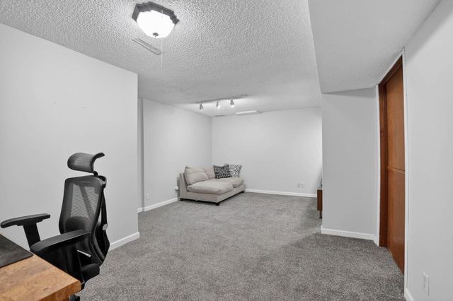 210 Balboa Ave Apt B1, Cedar Falls, IA 50613