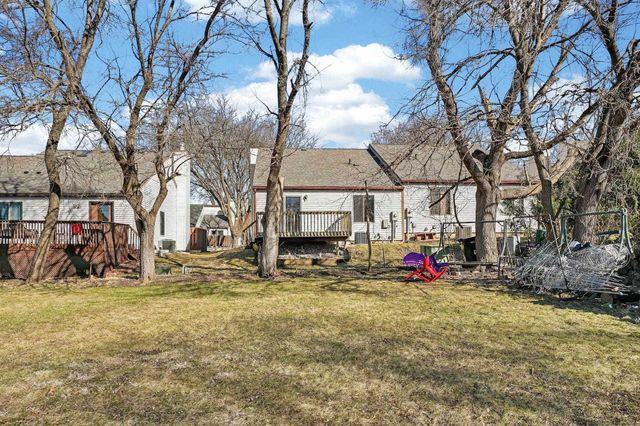 210 Balboa Ave Apt B1, Cedar Falls, IA 50613