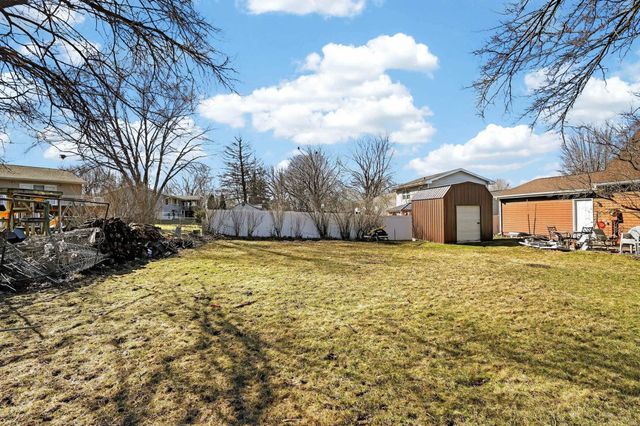 210 Balboa Ave Apt B1, Cedar Falls, IA 50613