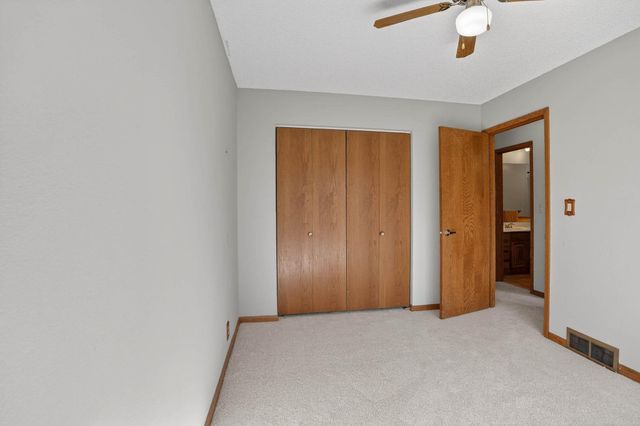 210 Balboa Ave Apt B1, Cedar Falls, IA 50613