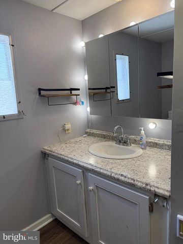 122 CAVE HILL LN, Gore, VA 22637