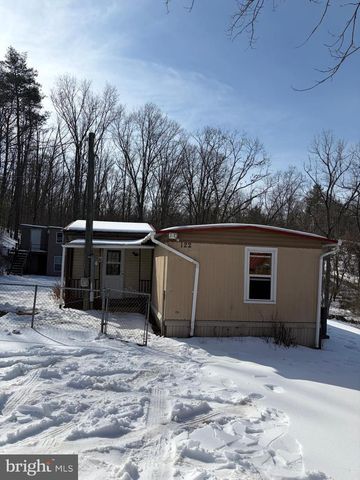 122 CAVE HILL LN, Gore, VA 22637