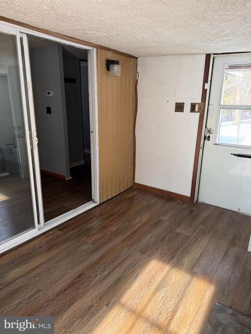 122 CAVE HILL LN, Gore, VA 22637