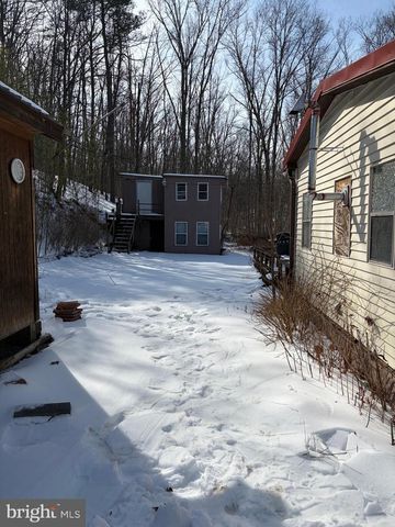 122 CAVE HILL LN, Gore, VA 22637