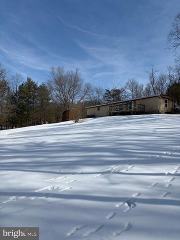 122 CAVE HILL LN, Gore, VA 22637