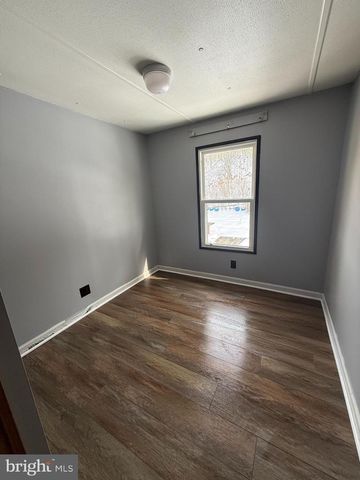 122 CAVE HILL LN, Gore, VA 22637