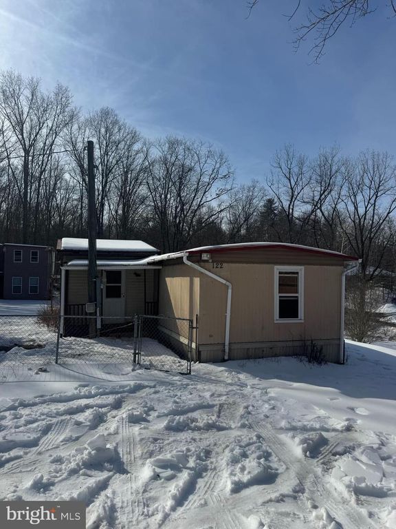 122 CAVE HILL LN, Gore, VA 22637