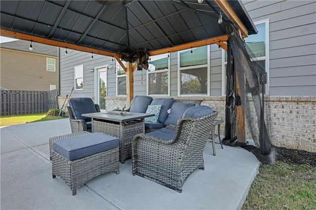 1826 Woodsley Court, Loganville, GA 30052