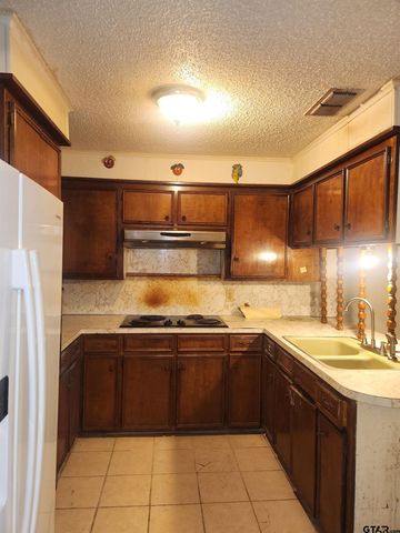 3108 N Grand Ave, Tyler, TX 75702