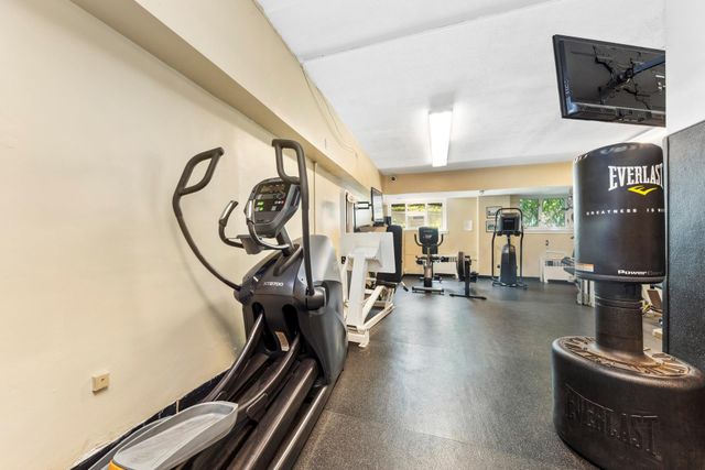 5355 HENRY HUDSON Parkway W # 4G, New York City, NY 10471